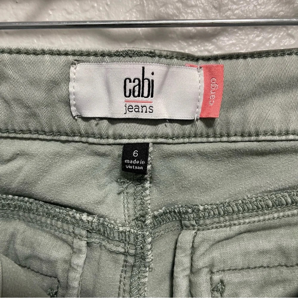 CAbi Women’s Celadon/Sage Green Cargo Skinny Jeans Size 6 - Picture 4 of 5